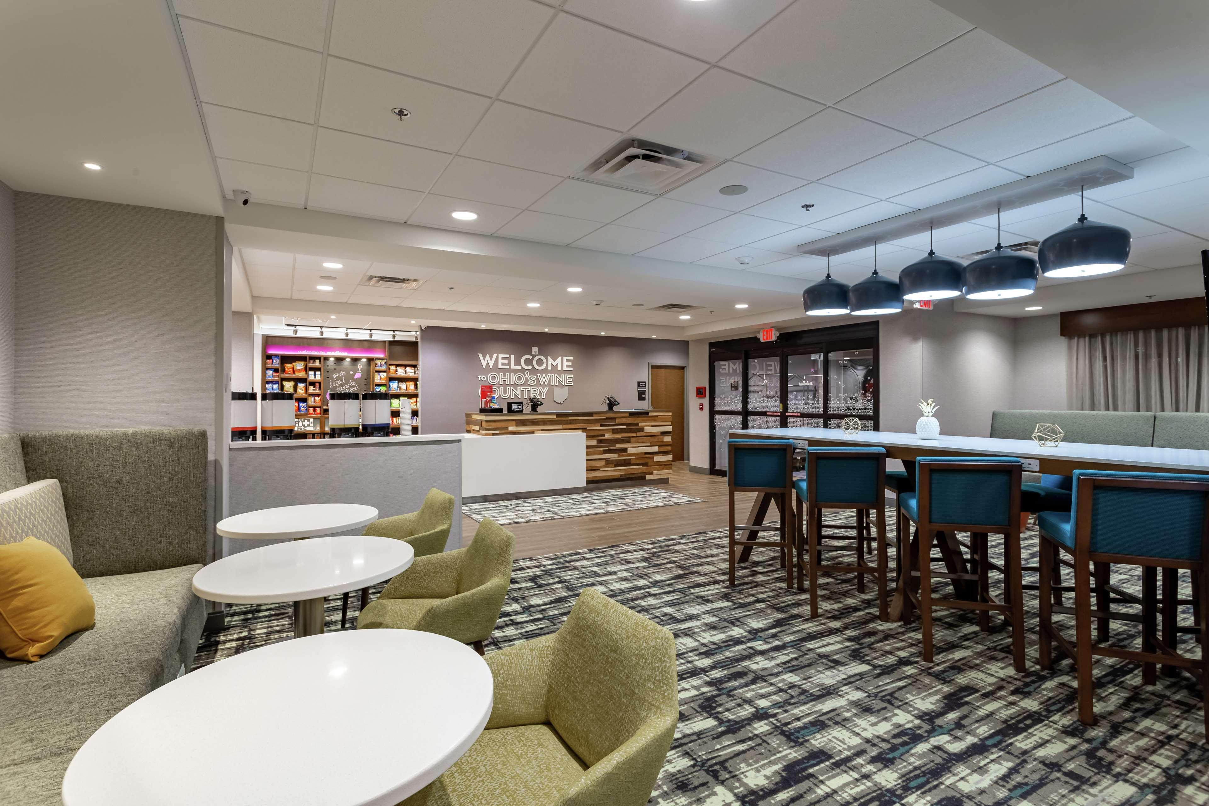Hampton Inn Madison, OH Exterior foto